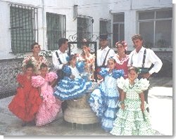 L'imprévisible José avec les "feriantes" en costumes à Malaga